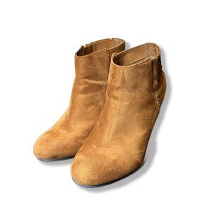 QUPID PLATFORM WEDGE ANKLE BOOTIE SZ8